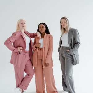 Beige Three-Piece Slim Blazer Set Beige Three-Piece Slim Blazer Set